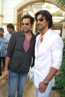 Abhay Deol and Kunal Kapoor at Kingfisher calendar launch in Napeansea Road, Mallya''s residence