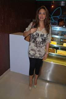 Sarah Jane launches Butterfly bakery launch at Khar