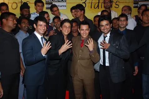 Sharman Joshi, Shahrukh Khan, Aamir Khan and Madhwan at 3 Idiots Press Meet at IMAX Wadala