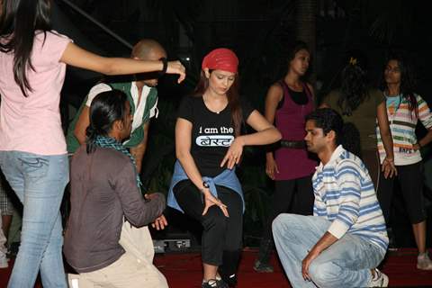 Anjana Sukhani Practices for Seduction 2010 show at Sahara Star