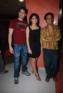 "Bolo Raam" Premiere