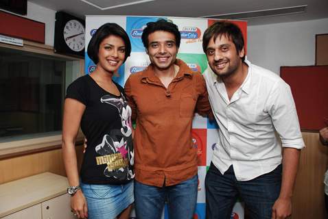 Priyanaka and Uday Chopra visits Radiocity studio to promote their fuilm Pyaar Impossible at Bandra