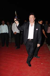 Rishi Kapoor at Star Screen Awards red carpet