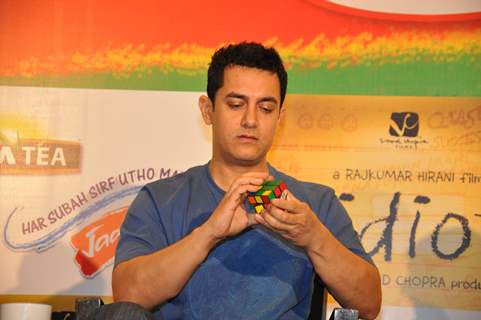 Aamir Khan meet Tata Tea-3 Idiots contest winners