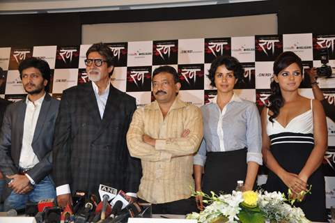 Bollywood actors Mohnish Behl, Rajat Kapoor, Amitabh Bachchan, Ritesh Deshmukh, Neetu Chandra, Ram Gopal Varma and Gul Panag at the press meet of &quot;Rann&quot;