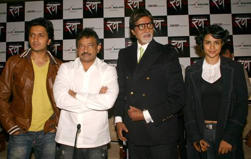 Bollywood star Amitabh Bachchan, actress Gul Panag, Ritesh Deshmukh and director Ram Gopal Verma in New Delhi to promote his film'' ''''Rann'''' on Tuesday 19 jan 2010