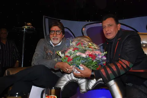 Bollywood Actor Amitabh Bachchan with Mithun Chakraborty on the sets of DID in Mumbai on Monday