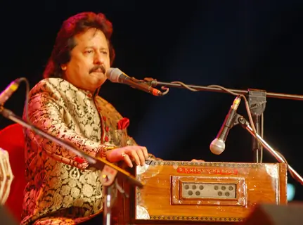 Pankaj Udhas Live at Saptarang at Gateway of India
