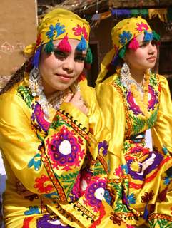 Uzbekistan dancers at the Surajkund Crafts Mela in Faridabad on Sunday New Delhi,31 Jan 2010