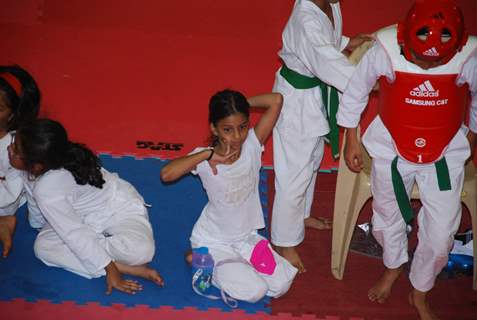 SRK with kids Aryan and Suhana at Maharastra State open Taekwondo competition at Nariman Point