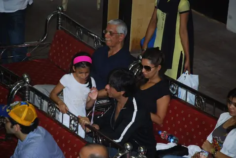 SRK with kids Aryan and Suhana at Maharastra State open Taekwondo competition at Nariman Point