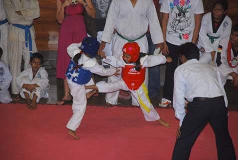 SRK with kids Aryan and Suhana at Maharastra State open Taekwondo competition at Nariman Point