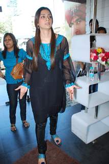 Bollywood actor Tabu at the promotional event of her upcoming movie &quot;Toh Bat Pakki&quot; at Riyaz Ganji store in Juhu, Mumbai