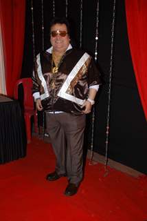 Bappi Lahiri at Zee Rishtey Awards at Andheri Sports Complex