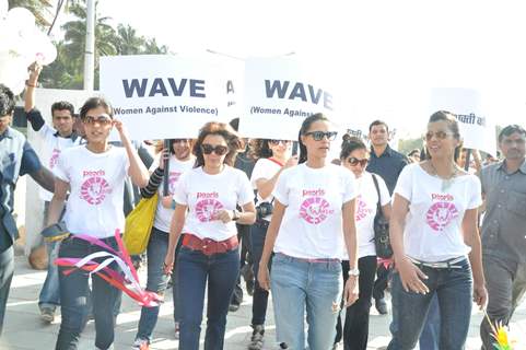 Neha Dhupia, Minisha Lamba & Mughda Godse protest against Domestice violence on Women at Bandra, Mumbai, Tue Evening