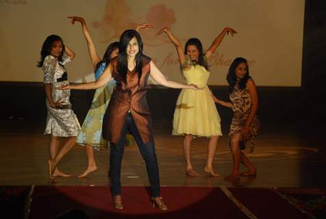 Participants at the rehearsals for semifinal round of &quot;Western India Princess&quot; at Atharva College