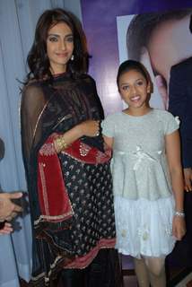 Sonam Kapoor at singer Raveena''s album launch