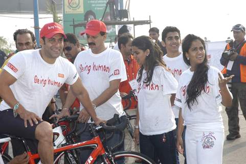 Salman at Cyclothon at Bandra