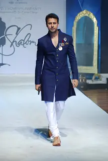 Aryan Ved with top models on the ramp for SNDT show choreographed by Elric Dsouza at St Andrews Auditorium