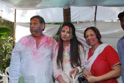 David Dhawan and Poonam Dhillon play Holi at Azmi House