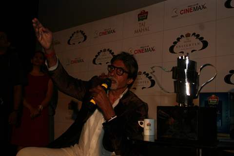 Amitabh Bachchan recieves Taj Tareef Award at Cinemax Mumbai