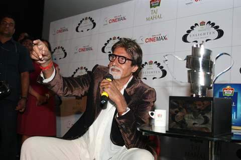 Amitabh Bachchan recieves Taj Tareef Award at Cinemax Mumbai