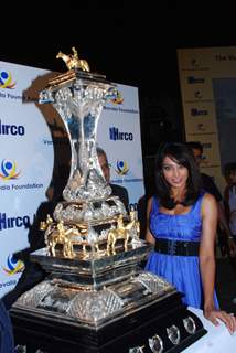 Bipasha Basu unveils Vandrevala Foundation Race Trophy at Mahalaxmi Race Course