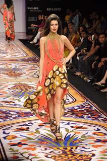 Models walks on the Ramp for Pria Kataria Show at Lakme Fashion Week 2010