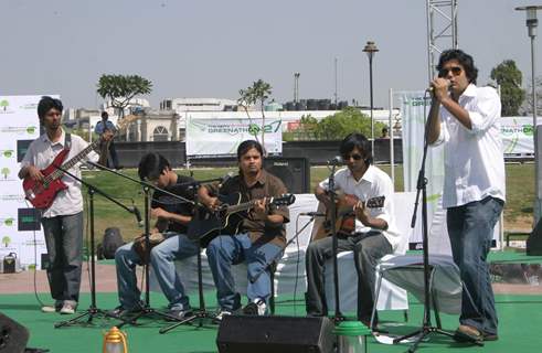 Students at &quot;Green Mela&quot; as a part of Greenathon at Central Park, Connaught Place in New Delhi on Sunday