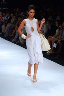 Model walks on the ramp for Group Accessory Show at Lakme Fashion Week 2010