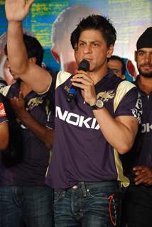 SRK ties up with XXX energy drink for Kolkatta Knight Riders and jersey launch