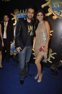 Shilpa Shetty with Raj Kundra at her ''Royalty'' restaurant opening, Bandra