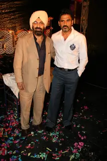 &quot;Abmeribaari&quot;- India''s 1st integrated system of identifying & evaluating talent inaugurated by Madhur Bhandarkar in presence of Sunil Shetty