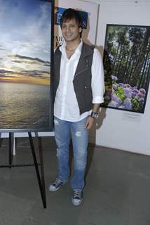 Vivek Oberoi at Dr Batra Art Exhibition at NCPA