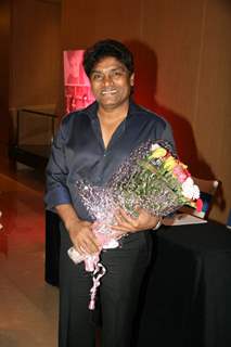 Johnny Lever at Navin Prabhakar wedding anniversary in Goregaon