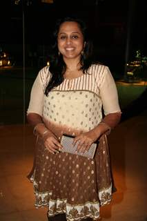 Vaishali Samant at Navin Prabhakar wedding anniversary in Goregaon