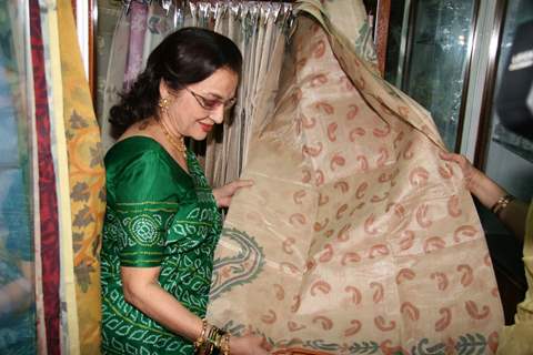 Asha Parekh Unveils Shubhrata Dutta''s Jamdani Saree collection at Juhu in Mumbai on Tuesday evening