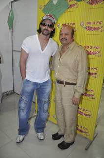 Hrithik Roshan promote kites on Radio Mirchi at Parel