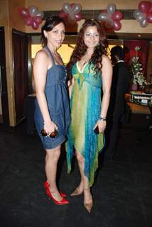 Roza at Kankana Bakshi''s birthday bash at Penne