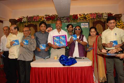 Nana Patekar launches the album &quot;Man Mohna&quot; at Ajivasan Hall