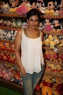 Bollywood actress Raveena Tandon at Hamleys toy store launch at Phoenix Mall