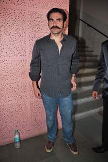 Guest at Arbaaz Khan launches Bharatt N Dorris Fashion Week at St Andrews Auditorium