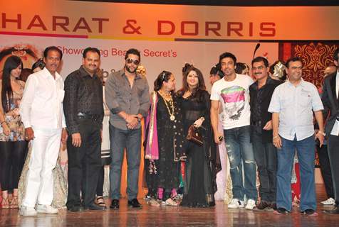 Aftab Shivdasani at Bharat and Dorris hair and makeup fashion week Grand finale