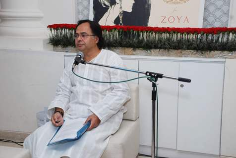 Farooq Shaikh at Zoya for Poetry reading on the Occasion of their 1st Anniversary at Warden Road