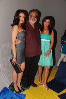 Bollywood actors Tanushree Dutta and Neetu Chandra with Jagmohan Mundhra to inaugurate 30 D Home for Kids at Megamall