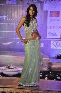 Model on the ramp for BETI Show&quot;