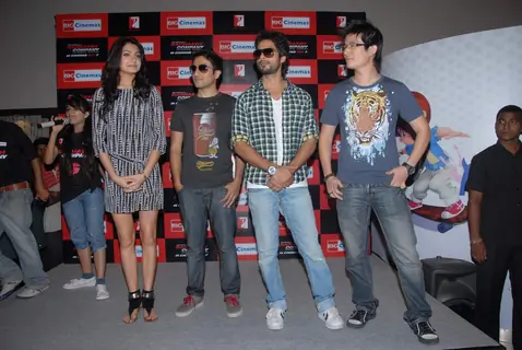 Anushka Sharma, Vir Das, Shahid Kapoor and Meiyang Chang visits R City Mall at Ghatkopar