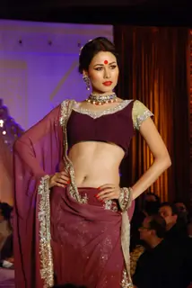 Model walks on the ramp for Shagun Vikram Phadnis Show at JW Marriott