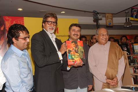 Bollywood superstar Amitabh Bachchan at the book launch of &quot;Bollywood in Posters&quot; at Crossword, Juhu