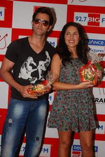 &quot;Kites&quot; lead actors Hrithik Roshan and Barbara Mori at BIG FM Studios to greet the winners of Love Unlimited contest at Big FM